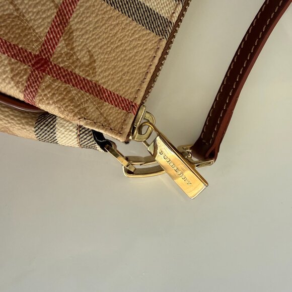 Burberry mini purse clutch - Picture 5 of 8